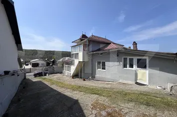 Vilă - 5 camere de vanzare TARGOVISTE - Dambovita anunturi imobiliare Dambovita
