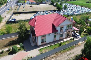 Vilă - 7 camere de vanzare GAROAFA - Vrancea anunturi imobiliare Vrancea