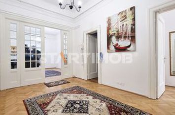 Apartament  in vila Ultracentral Brasov anunturi imobiliare Brasov
