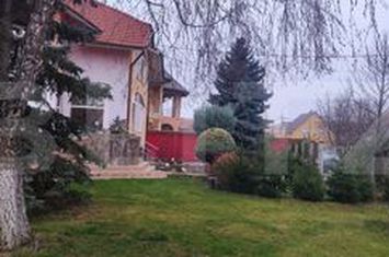Casă - 7 camere de vanzare NUFARUL - Bihor anunturi imobiliare Bihor
