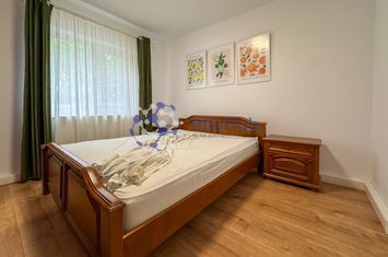 Apartament 3 camere cu 2 bai si garaj in Nicolina anunturi imobiliare Iasi