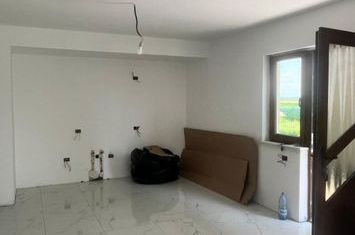Vilă - 5 camere de vanzare RADAUTI - Suceava anunturi imobiliare Suceava