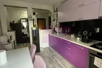Apartament 3 camere zona Titan-Buhusi Mobilat Utilat anunturi imobiliare Bucuresti