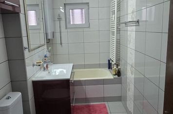 MANGALIA APARTAMENT 2 CAMERE ZONA SENS anunturi imobiliare Constanta
