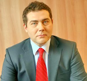 Românii utilizează cardurile, în general, pentru plata cumpărăturilor curente sau a facturilor, conform unui studiu MasterCard