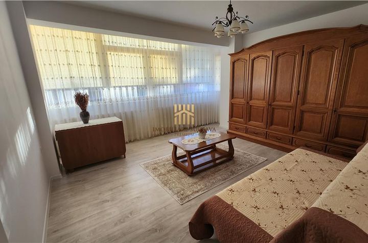 Apartament 4 camere de vanzare IPOTESTI - Suceava anunturi imobiliare Suceava