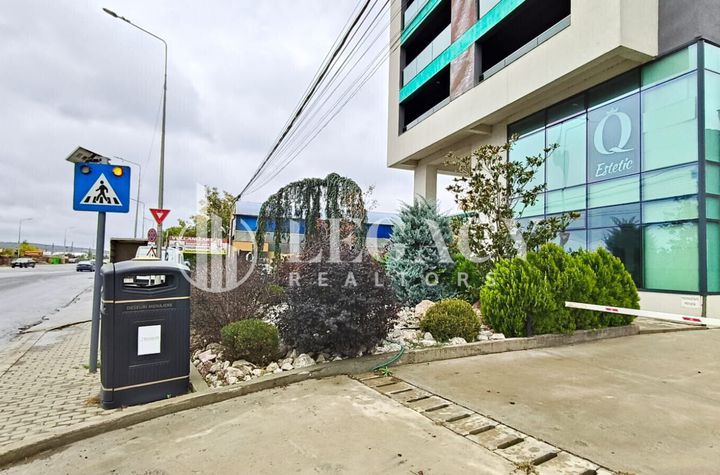 Spatiu birou modern cu 2 locuri de parcare in Grand Beetle Pacurari anunturi imobiliare Iasi