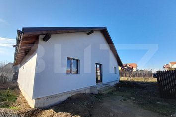 Casă - 4 camere de vanzare TARLUNGENI - Brasov anunturi imobiliare Brasov