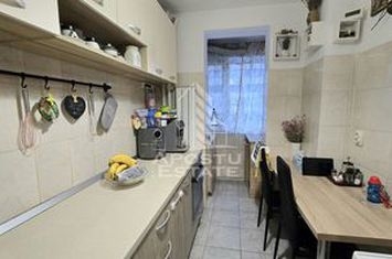 Apartament 3 camere, centrala proprie, etaj intermediar + garaj, Dacia anunturi imobiliare Timis