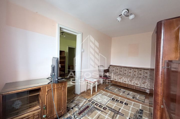 Apartament etaj intermediar Piata Doina Calea Sagului anunturi imobiliare Timis