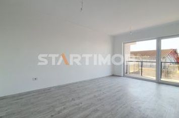 Garsoniera nemobilata cu parcare Alphaville Arena anunturi imobiliare Brasov