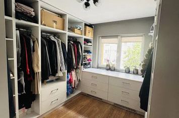Apartament 4 camere de vanzare GRIVITEI - Brasov anunturi imobiliare Brasov