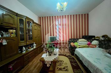 Apartament 2 camere de vanzare COMPLEX STUDENTESC - Timis anunturi imobiliare Timis