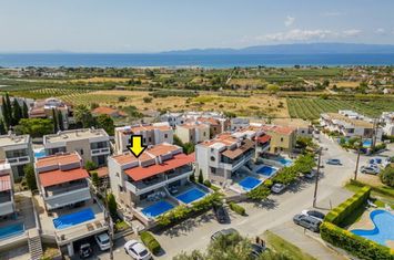 Mezonetă 2 nivele cu piscină în Panorama Kariani anunturi imobiliare Grecia