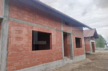 Vilă - 8 camere de vanzare MARGINEA - Suceava anunturi imobiliare Suceava