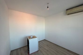 Apartament 2 camere de vanzare COMPLEX STUDENTESC - Timis anunturi imobiliare Timis