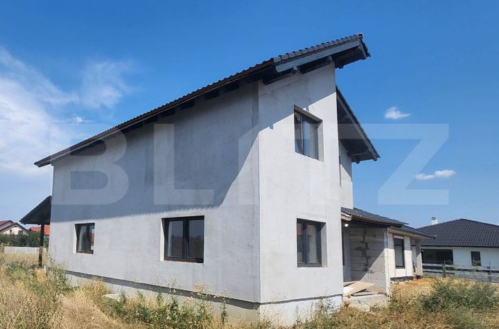 Vilă - 4 camere de vanzare PETRESTI - Alba anunturi imobiliare Alba