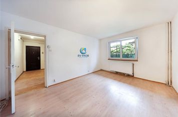 Apartament 2 camere de vanzare TRACTORUL - Brasov anunturi imobiliare Brasov