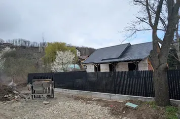 Casă - 3 camere de vanzare BACAU - Bacau anunturi imobiliare Bacau