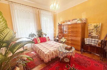 Casa 3 camere de vanzare situata ultracentral pe strada Gheorghe Doja anunturi imobiliare Bihor
