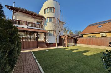 Vilă - 8 camere de vanzare SUB ARINI - Sibiu anunturi imobiliare Sibiu