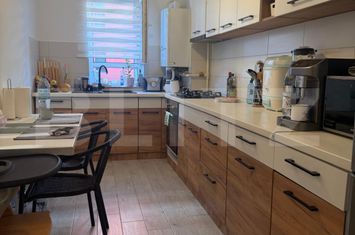 Apartament 2 camere de vanzare BARTOLOMEU - Brasov anunturi imobiliare Brasov