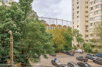 Apartament 3 camere de vanzare BASARABIA - Bucuresti anunturi imobiliare Bucuresti