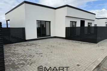 Casă - 4 camere de vanzare TARLUNGENI - Brasov anunturi imobiliare Brasov