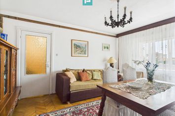 Apartament cu 3 camere, decomandat în Dâmbovița anunturi imobiliare Timis