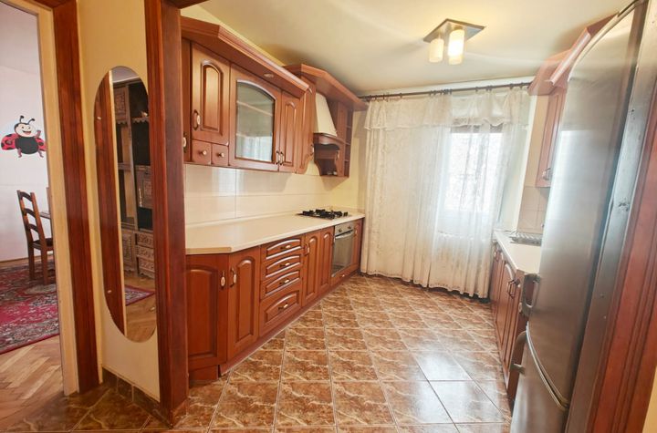 Apartament 3 camere de vanzare TIMISOARA - Timis anunturi imobiliare Timis