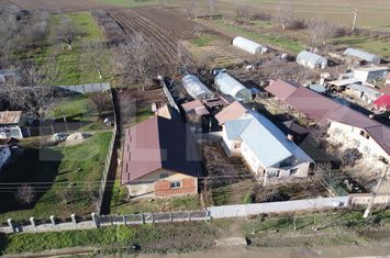 Casă - 4 camere de vanzare TARGOVISTE - Dambovita anunturi imobiliare Dambovita