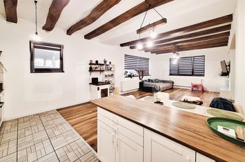 Casă - 4 camere de vanzare CHINTENI - Cluj anunturi imobiliare Cluj