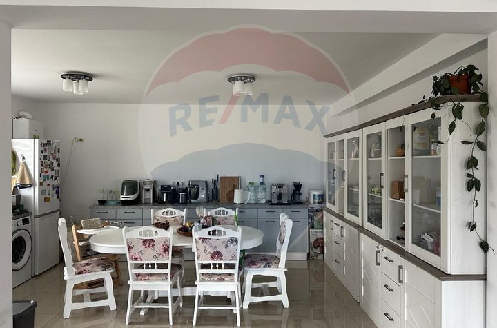 Casă tip duplex 4 camere de inchiriat anunturi imobiliare Cluj