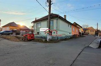 Casă - 4 camere de vanzare SEICA MARE - Sibiu anunturi imobiliare Sibiu