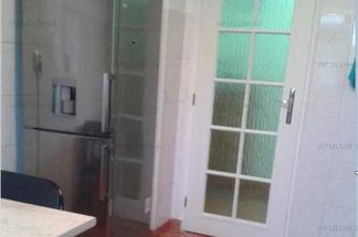 Apartament 4 camere de vânzare Bucuresti - Vacaresti