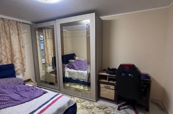 Vilă - 6 camere de vanzare RADAUTI - Suceava anunturi imobiliare Suceava