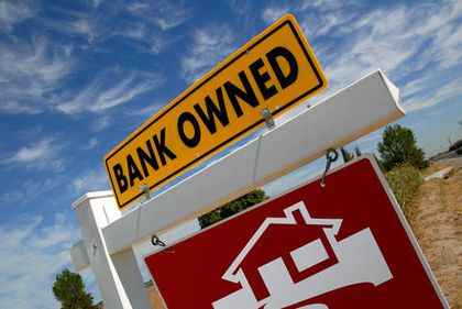 Coldwell: Băncile au în proces de licitaţie peste 1.000 de imobile