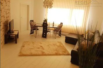 Apartament 3 camere de inchiriat CENTRAL - Brasov anunturi imobiliare Brasov