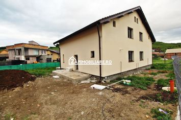 Casa 130 mp - 4 camere -  Sângeorgiu de Mures anunturi imobiliare Mures
