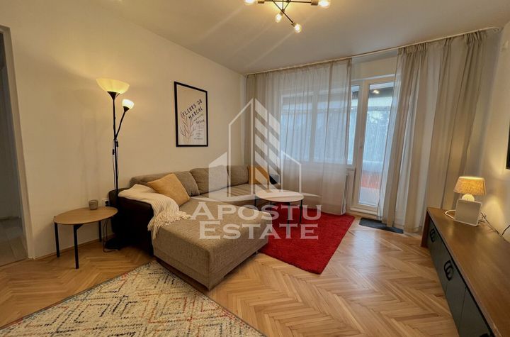 Apartament cu 3 camere,centrala proprie,complet renovat ,zona centrala anunturi imobiliare Timis