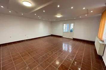 Spațiu comercial de inchiriat STRAND - Sibiu anunturi imobiliare Sibiu