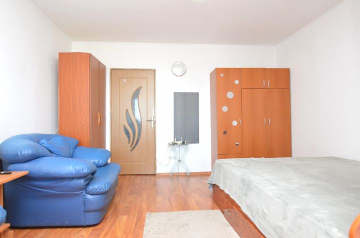Garsonieră de inchiriat TITAN - Bucuresti anunturi imobiliare Bucuresti