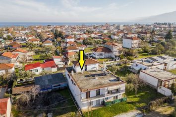 Casă cu două apartamente în Asprovalta anunturi imobiliare Grecia