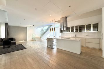 Luxury 4-room apartment, Herastrau area anunturi imobiliare Bucuresti