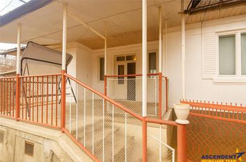 Casă - 3 camere de vanzare UNIRII - Mures anunturi imobiliare Mures