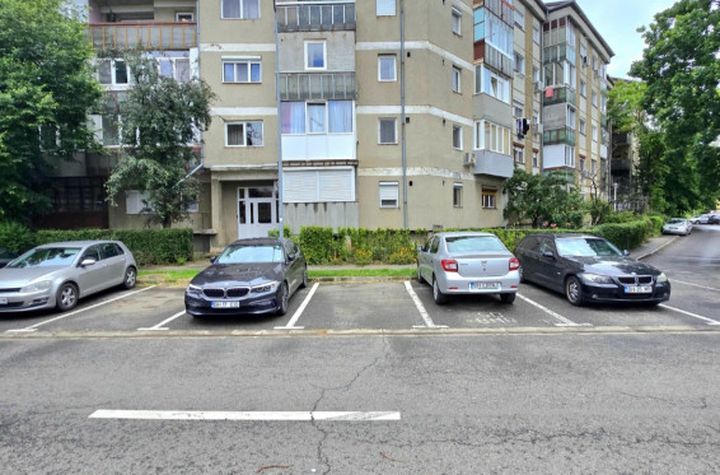 Garsonieră de vanzare ORADEA - Bihor anunturi imobiliare Bihor