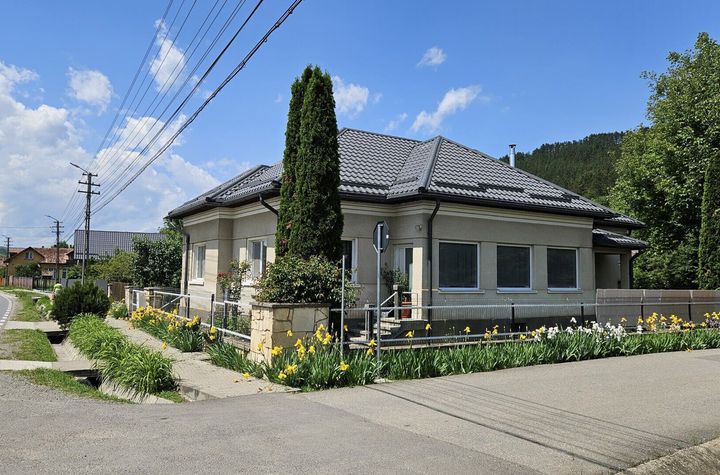 0% comision Casa cocheta 450 mp teren,  aflata in Vlaha, com Savadisla anunturi imobiliare Cluj