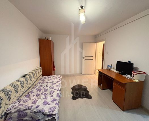 Garsonieră Vasile Aaron, 35 mp