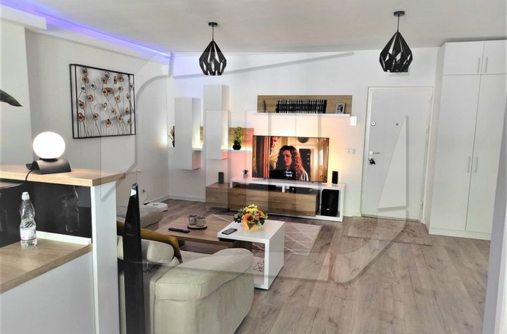 Apartament 3 camere de vanzare CLUJ-NAPOCA - Cluj anunturi imobiliare Cluj