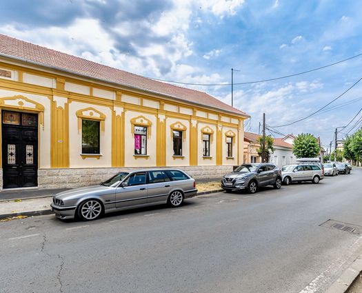 Casă 3 cam Central, 183 mp, S+P